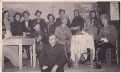 Kazališna grupa na pozornici