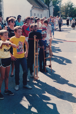 Dica gledaju, kako prevuču 1985.