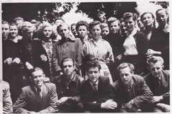 Grupni kipic kod izleta		