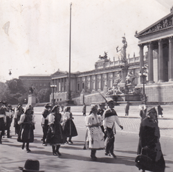 Folklorna grupa iz Stinjakov u Beču		